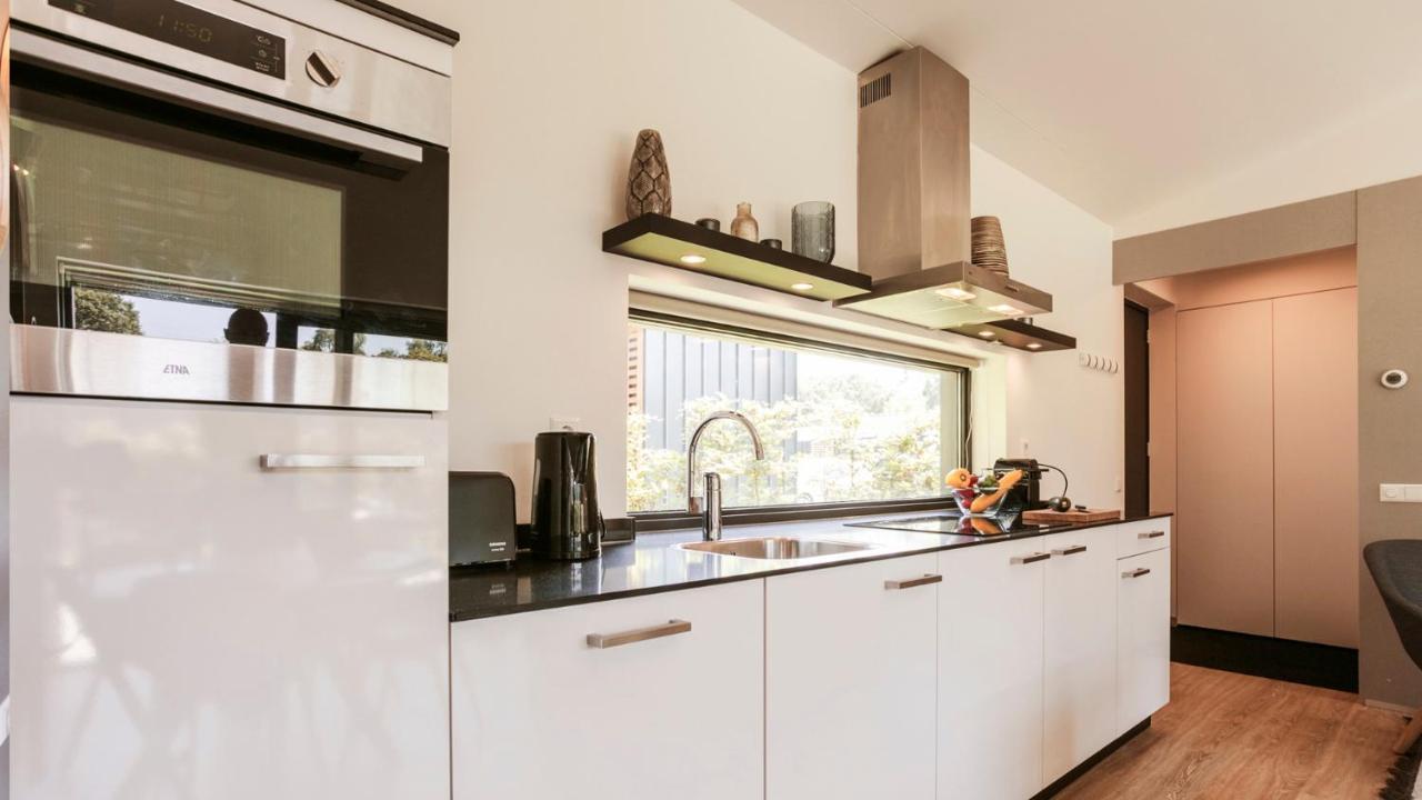 Dutchen Suitelodges Gooilanden Loosdrecht Exterior photo