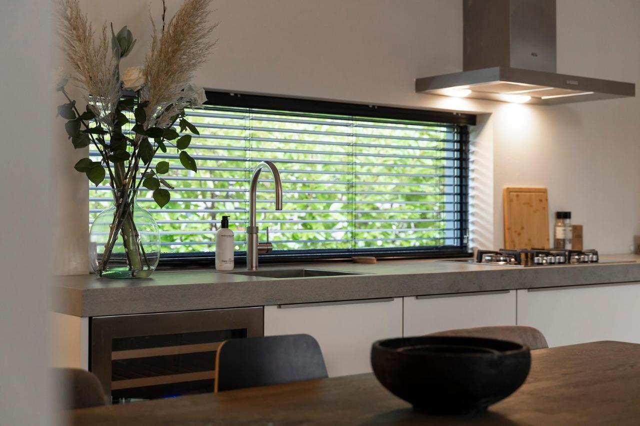 Dutchen Suitelodges Gooilanden Loosdrecht Exterior photo