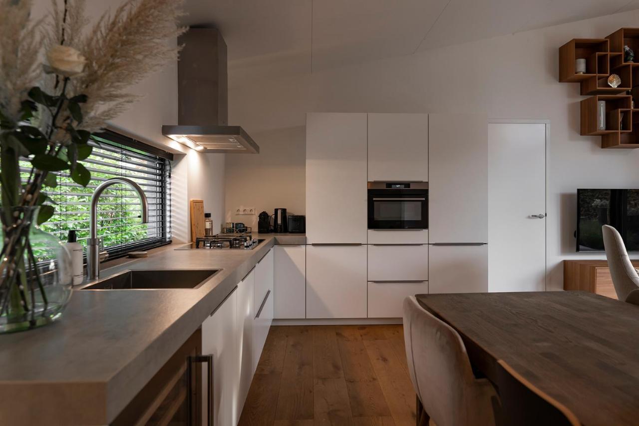 Dutchen Suitelodges Gooilanden Loosdrecht Exterior photo