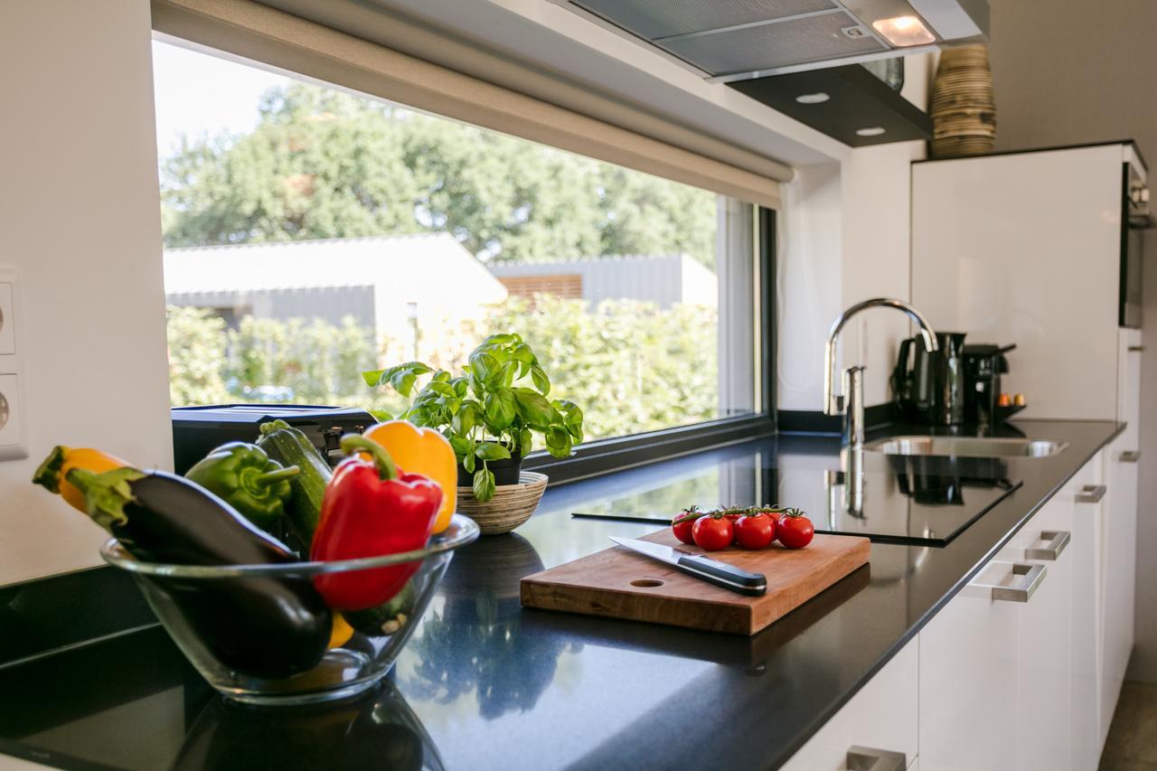 Dutchen Suitelodges Gooilanden Loosdrecht Exterior photo