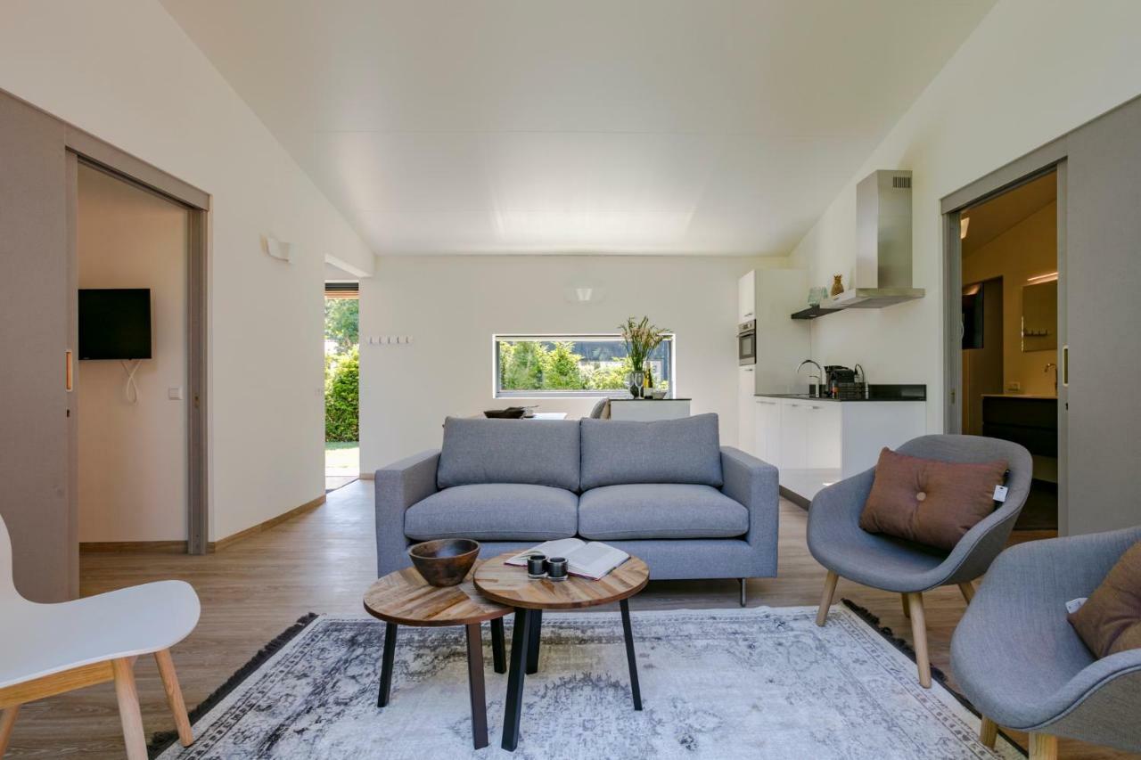 Dutchen Suitelodges Gooilanden Loosdrecht Exterior photo
